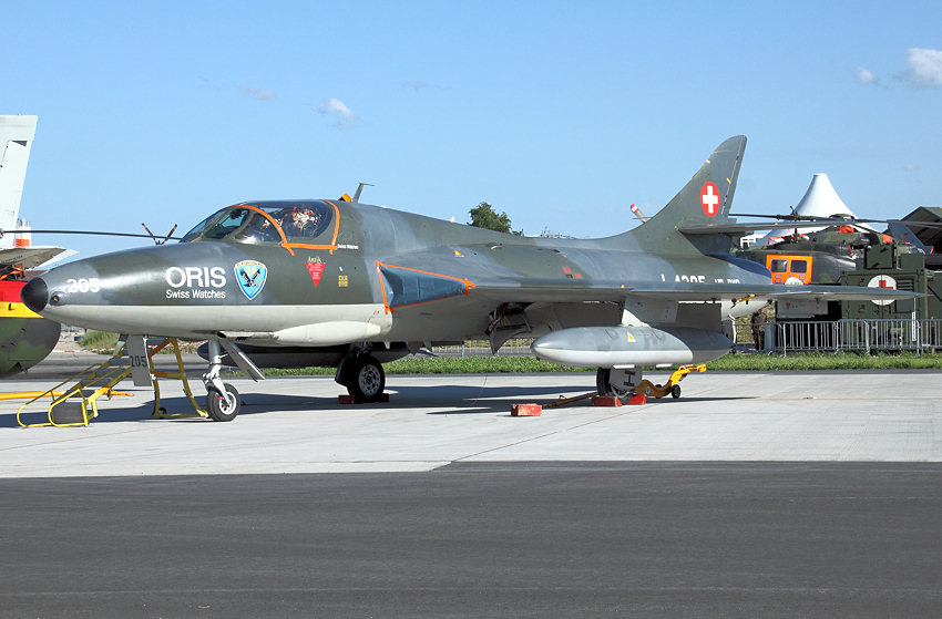 Hawker Hunter Mk. 68: Das Trainingsflugzeug ist ein Exportmodell der F Mk.6 für die Schweizer Luftwaffe