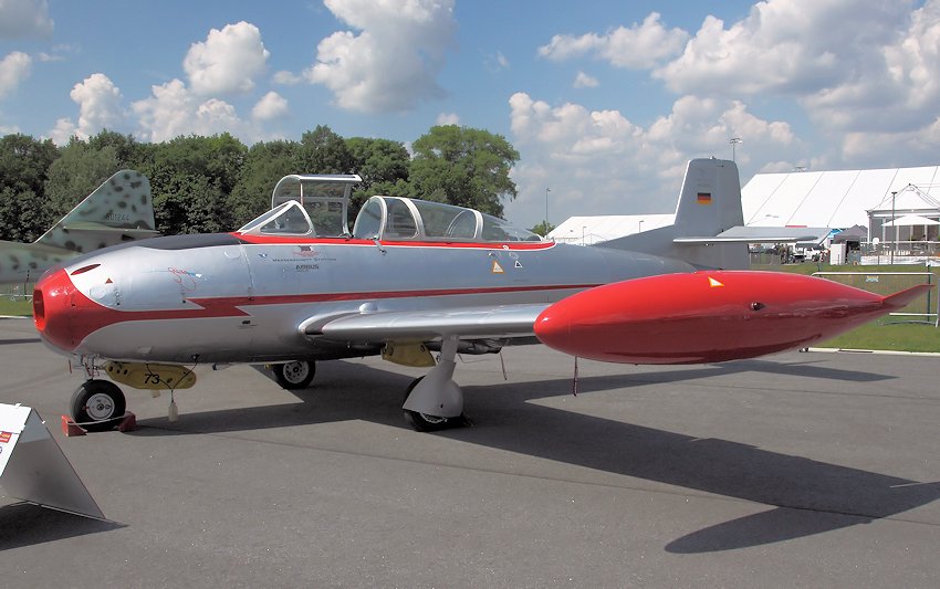 Hispano HA-200 D Saeta: zweistrahliger Trainer und leichtes Erdkampfflugzeug der Spanischen Luftwaffe