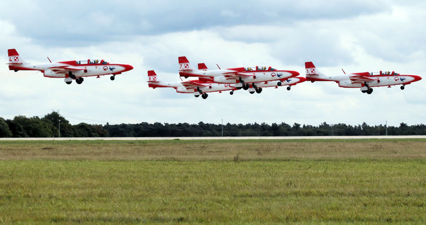 PZL TS-11 ISK