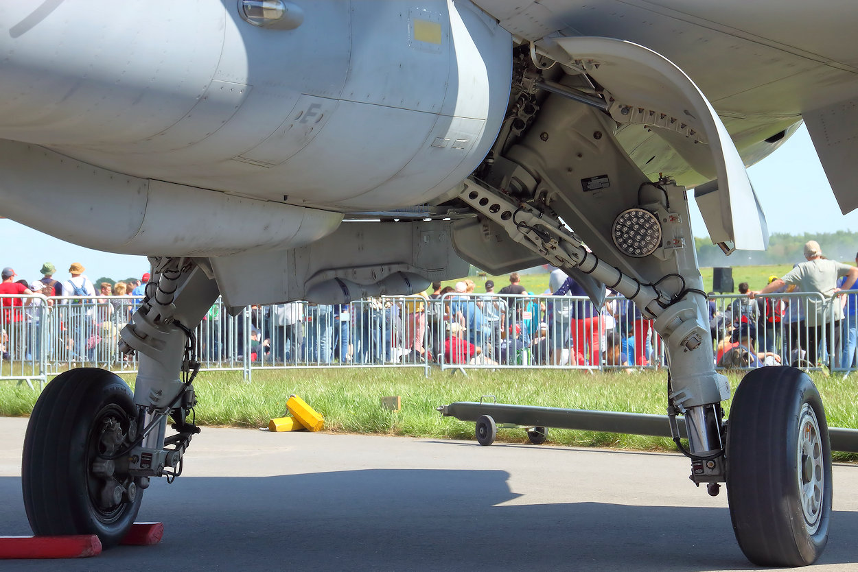 Saab JAS 39 Gripen Fahrwerk