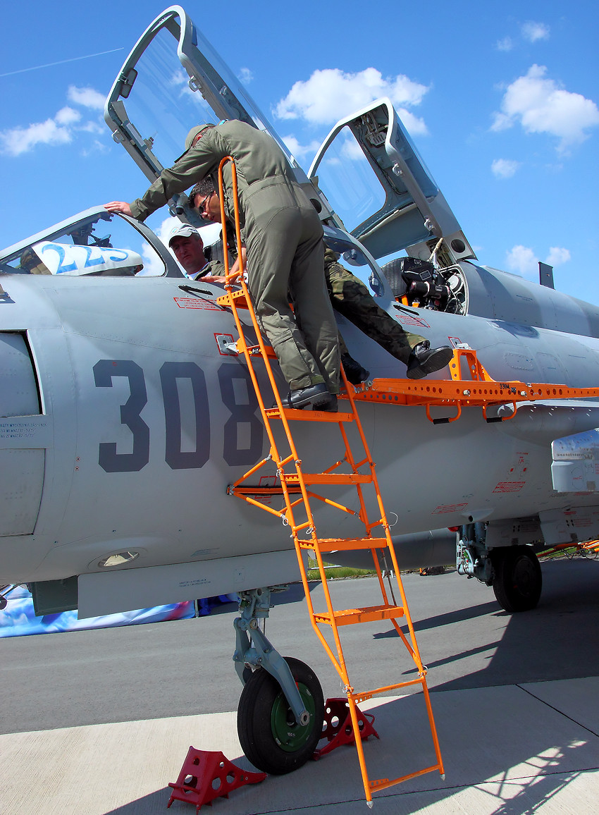 Suchoj SU-22 - Inspektion