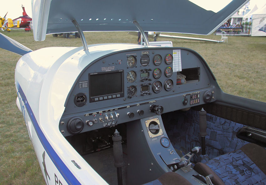 FA 01 Peregrine - Cockpitaufnahme der ILA 2012