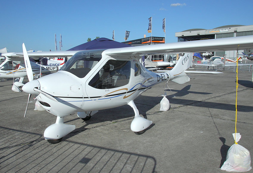 Flight Design CTLS: Reiseflugzeug, sehr komfortabel und wendig, mit hoher Reisegeschwindigkeit, großer Reichweite und guter Sicht