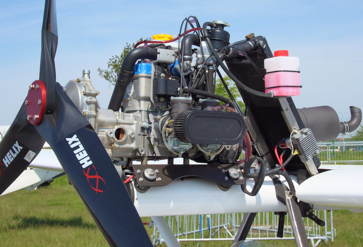 Fly Synthesis - Motor