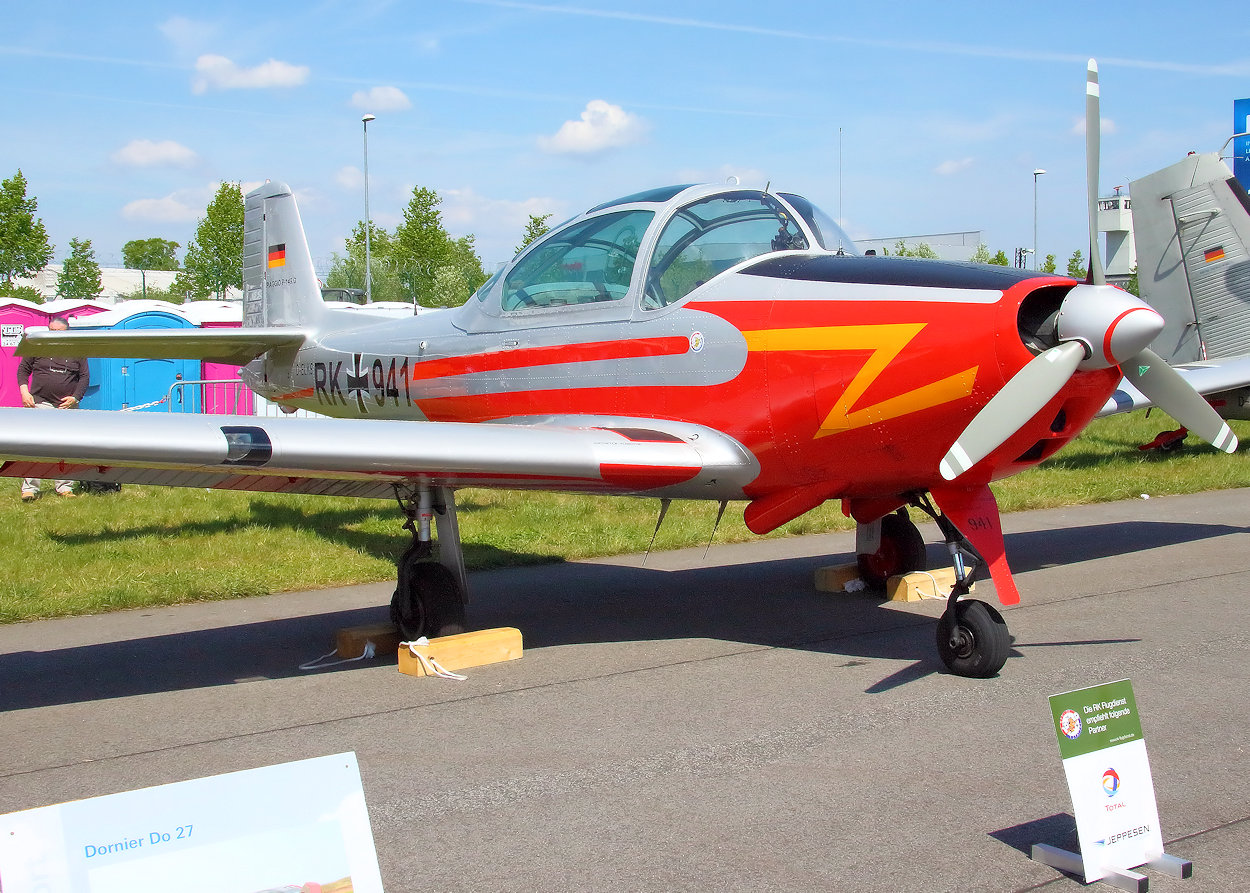 Piaggio P-149 D