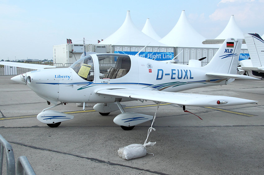 Liberty Aerospace - Liberty XL2: zweisitziger Tiefdecker aus Kohlefaser und starrem Dreibeinfahrwerk