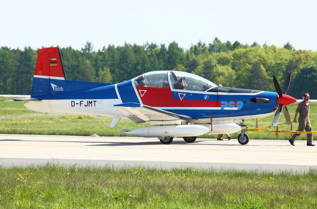 Pilatus PC-9
