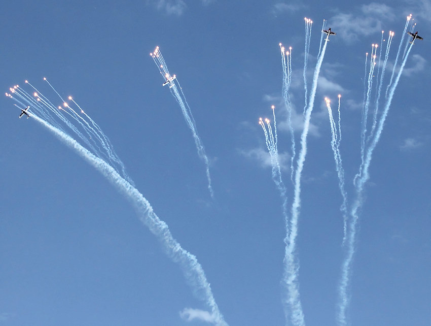Alpi Aviation Pioneer 300 Hawk: Das Pioneer Team zeigt Kunstflug