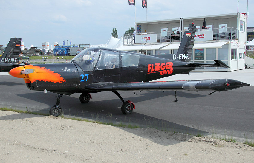 Zlin Z-43: 4-sitzige Version der Zlin Z-42