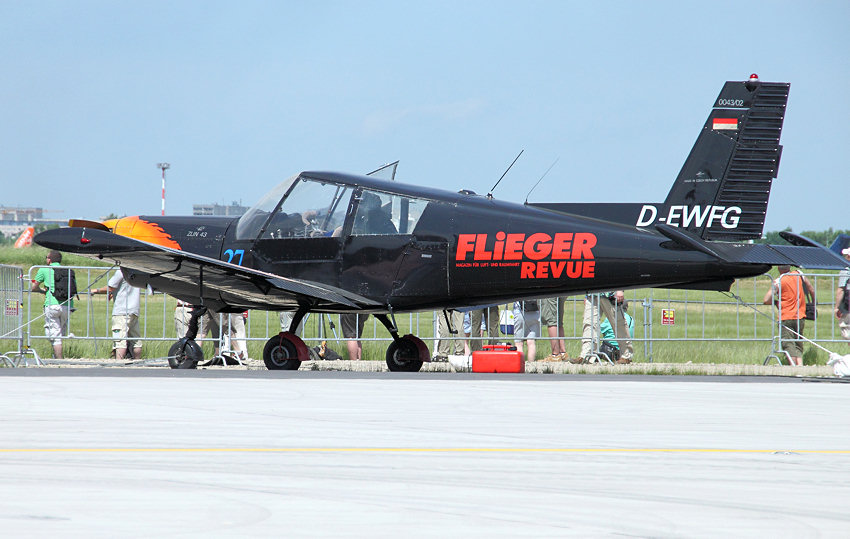 Zlin Z-43: Mehrzweckflugzeug des tschechoslowakischen Herstellers Zlin