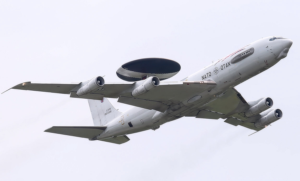 Boeing E-3A Sentry AWACS - Flug