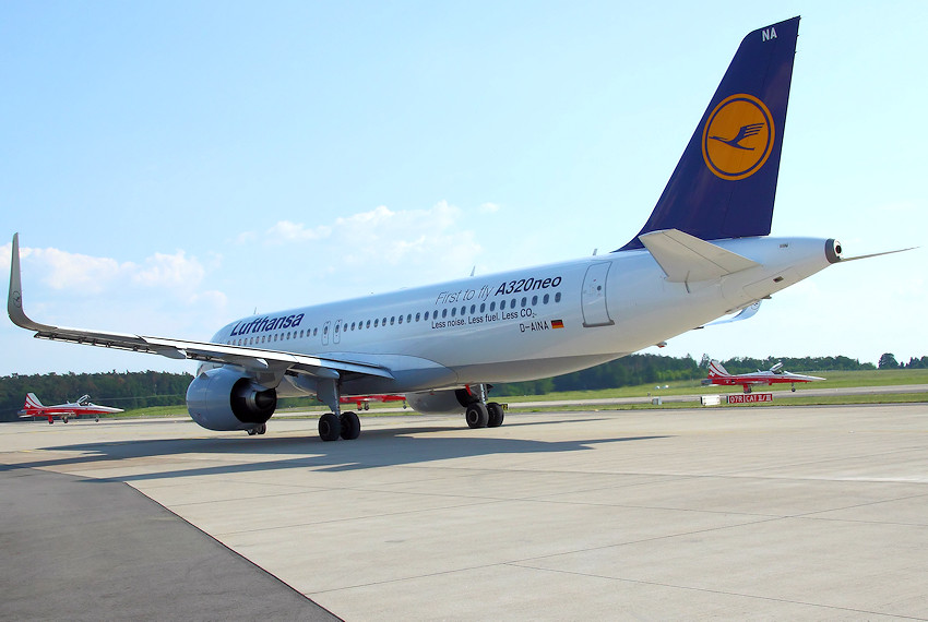 Airbus A-320 neo - Heckansicht