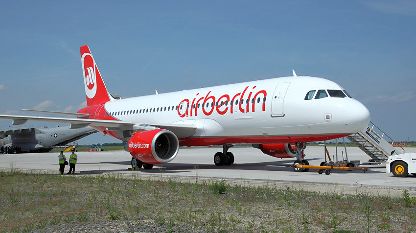 AIrbus A320: Flugzeug der Fluggesellschaft Air Berlin