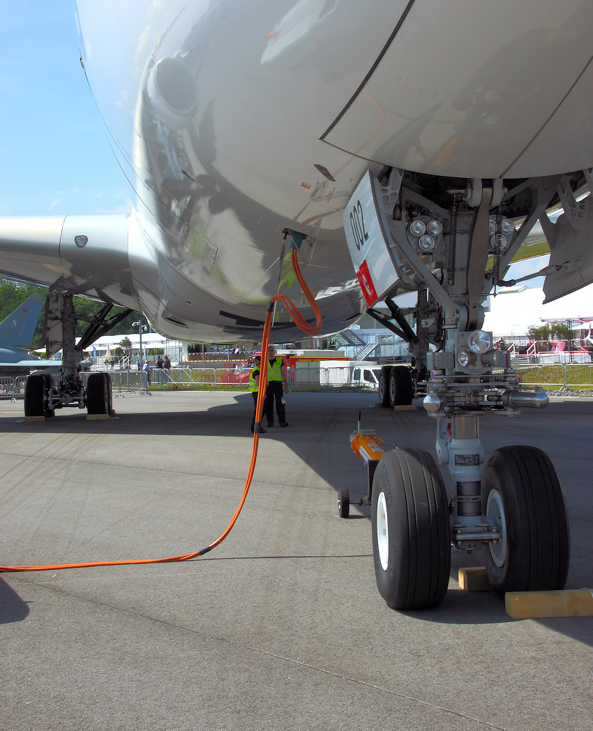 Airbus A350 - Bugfahrwerk