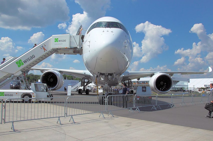 Airbus A350 - Frontansicht