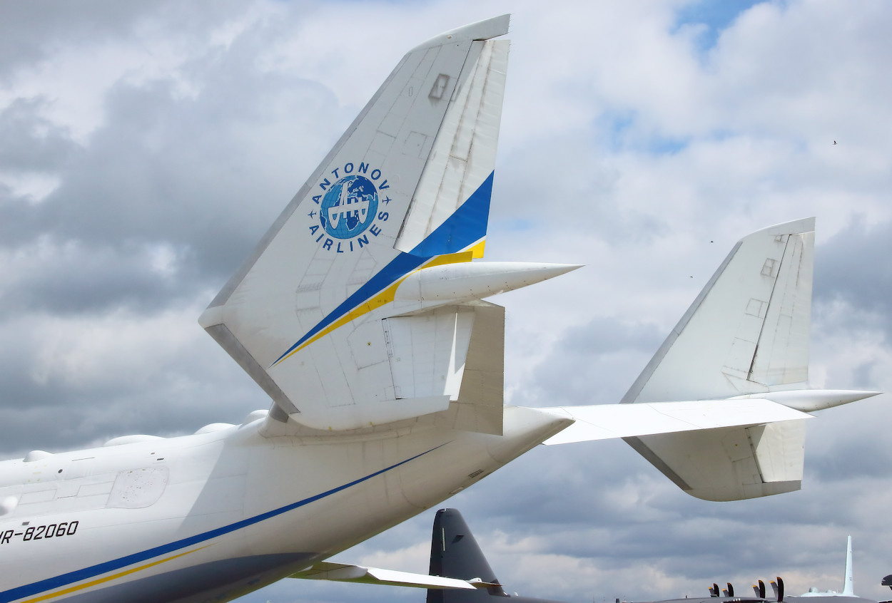 Antonow An-225 Leitwerk