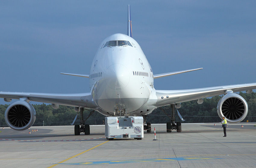 Boeing 747-8 Intercontinental: Frontansicht