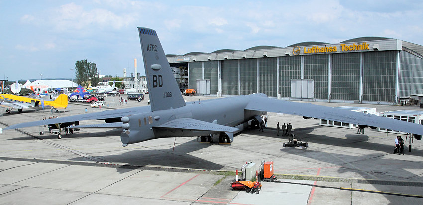 B-52 Stratofortress: schwerer Langstreckenbomber der US-Luftwaffe
