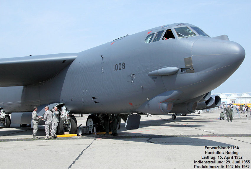 Boeing B-52 Stratofortress: schwerer Langstreckenbomber der U.S. Air Force 