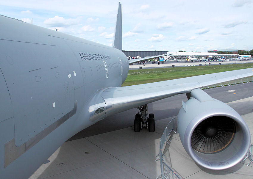 Boeing KC-767 - oben