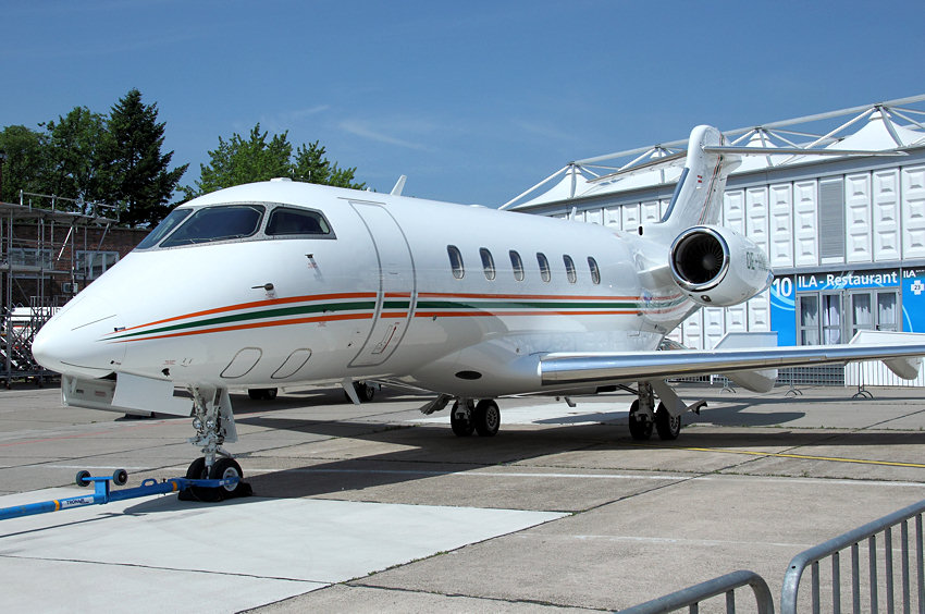 Bombardier BD-100-1A10 Challenger 300: Geschäftsreiseflugzeug für transkontinentale Flüge
