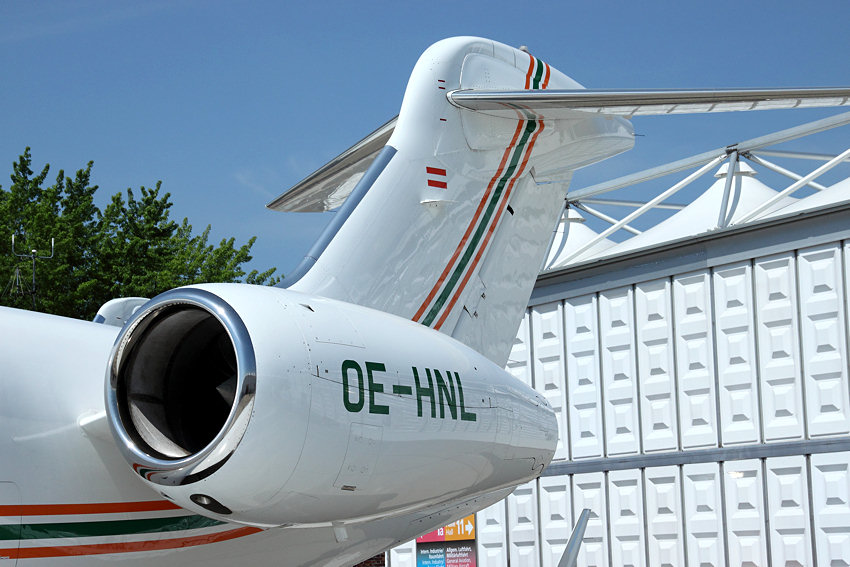 Bombardier BD-100-1A10 Challenger 300: Businessjet für transkontinentale Flüge