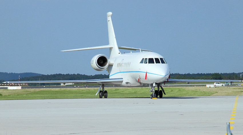 Dassault Falcon 2000: zweistrahliges Geschäftsreiseflugzeug des Französischen Herstellers Dassault Aviation