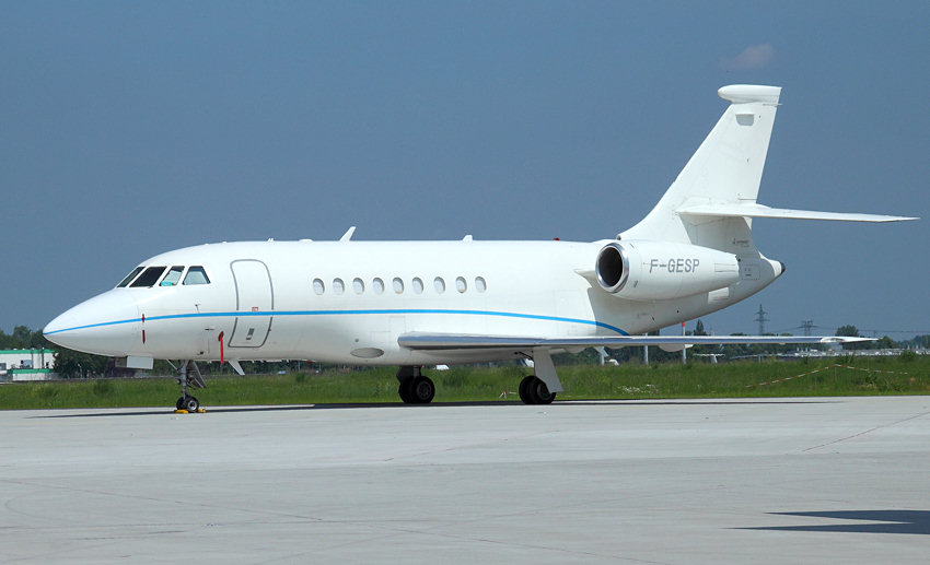 Dassault Falcon 2000: zweistrahliger Businessjet für Langstrecken des Französischen Herstellers Dassault Aviation