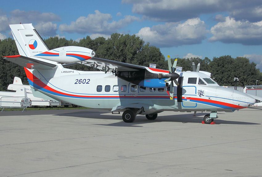 Let L-410 UVP Turbolet: leichtes zweimotoriges Kurzstrecken-Transportflugzeug der Tschechoslowakei