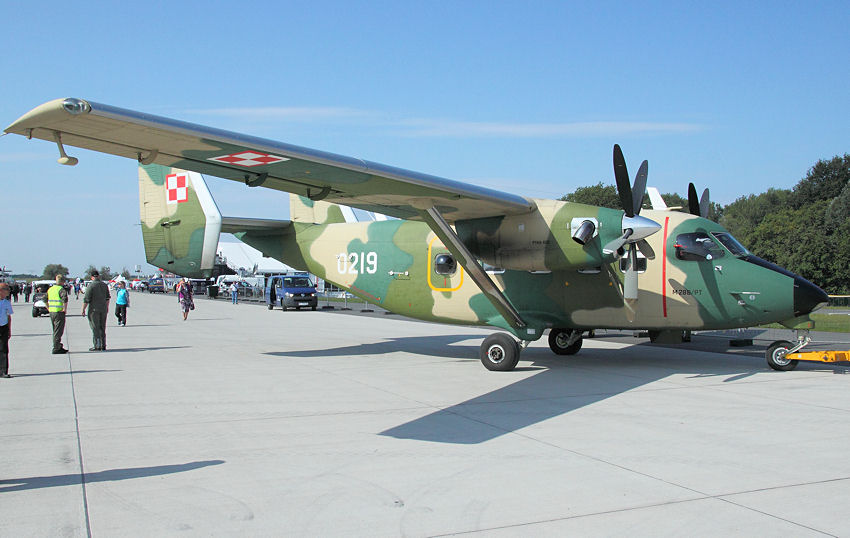 PZL M-28 Bryza: Die PZL M-28 Bryza des polnischen Herstellers PZL Mielec ist ein Transportflugzeug, das aus der sowjetischen Antonow An-28 entstand. 