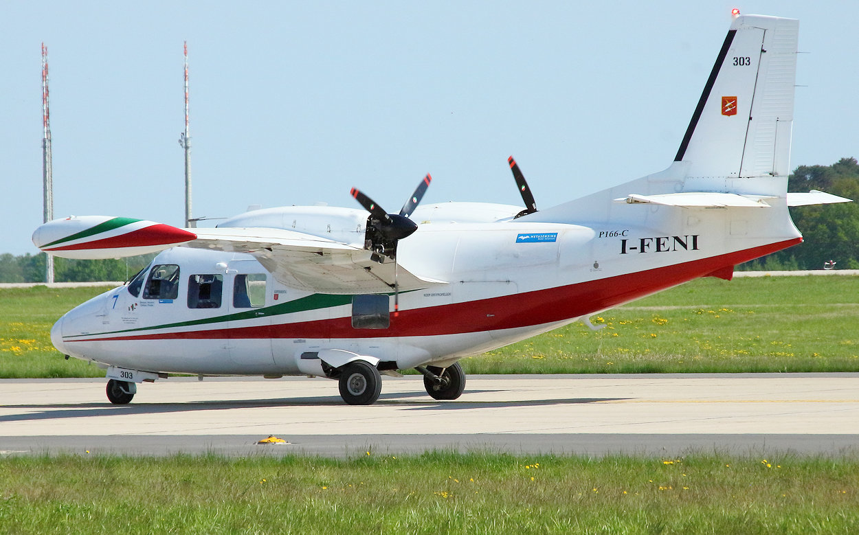 Piaggio P.166