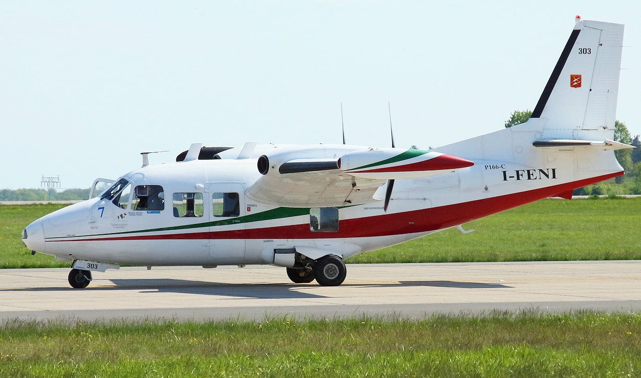 Piaggio P.166 - Rollbahn