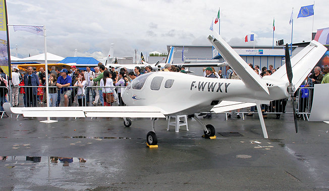 Carbon Bird 200