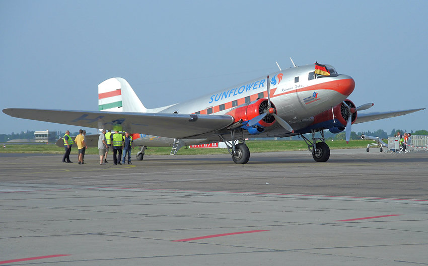 Lisunow Li-2 (Nato-Code = Cab): Lizenzversion der US-amerikanischen Douglas DC-3
