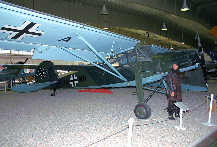 Fieseler Fi 156 C Storch: bekannt durch seine extremen Kurzstarteigenschaften