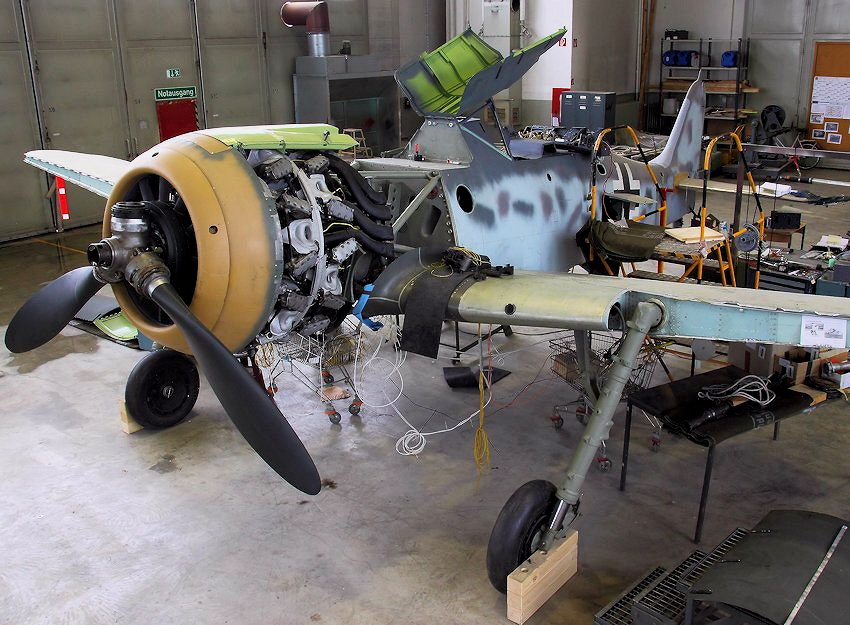 Focke Wulf im Luftwaffenmuseum während der Restaurationsarbeiten
