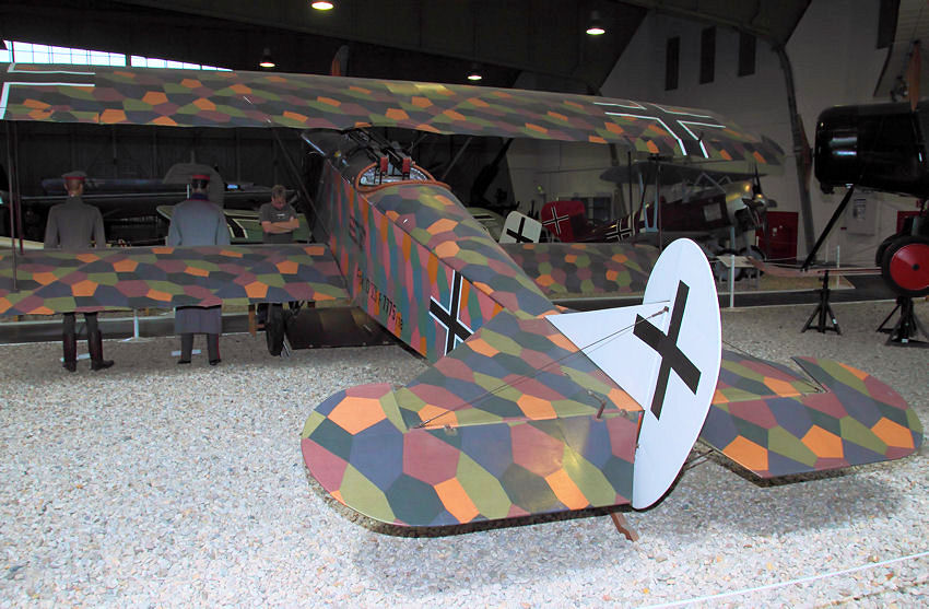 Fokker D VII - Leitwerk