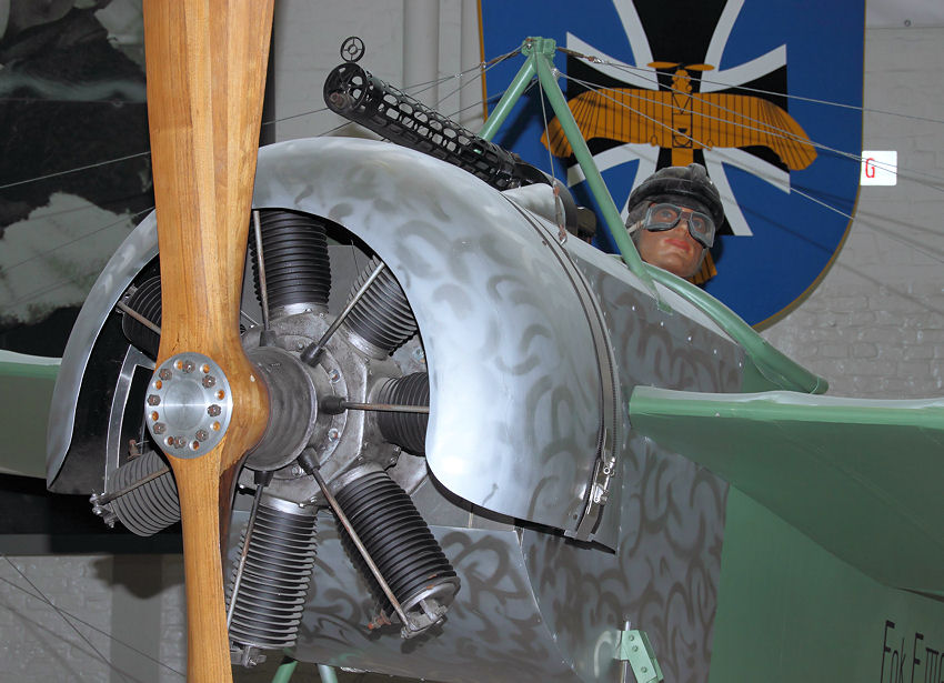 Fokker E-III - Maschinengewehr