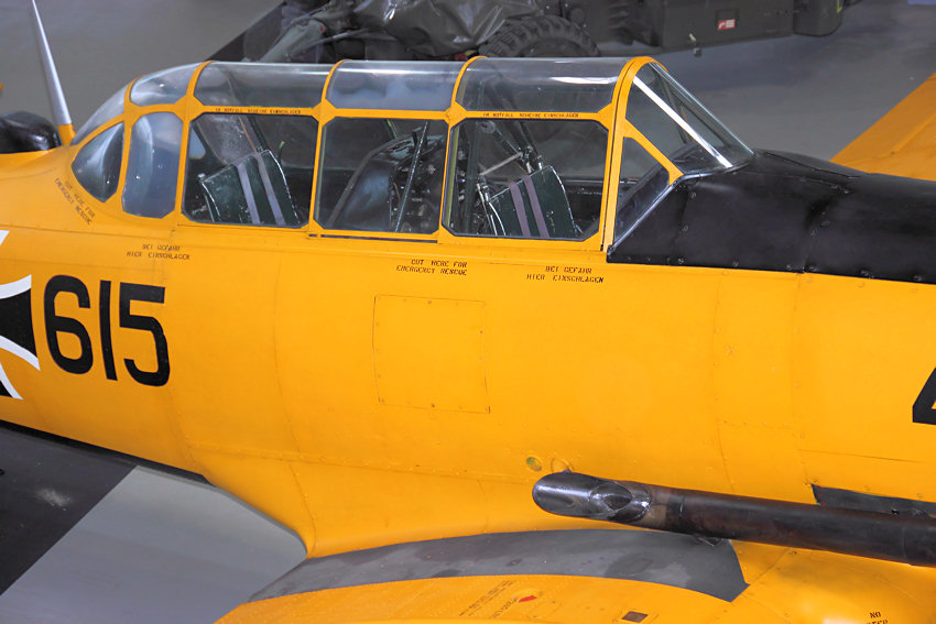 Harvard Mk4 - Cockpit