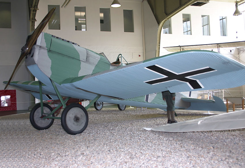 Junkers J 9 (D-I): Das Flugzeug war das erste Ganzmetall-Jagdflugzeug der Welt (Duraluminium-Wellblech)