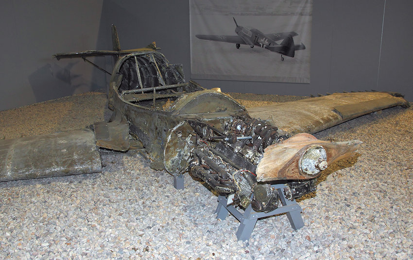 Messerschmitt Bf 108 Taifun: Das Flugzeug ist während des Zweiten Weltkriegs über Rügen abgestürzt