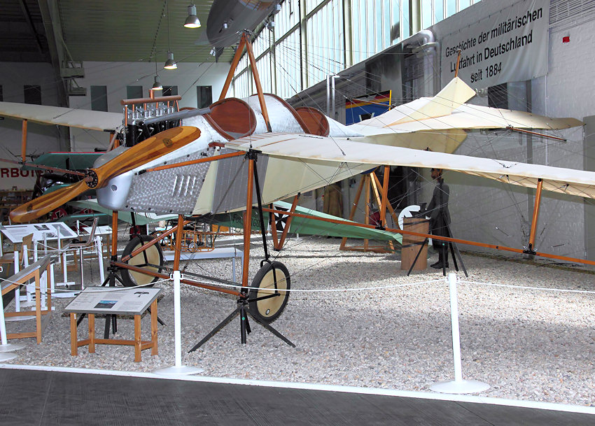 Rumpler Taube: Schulflugzeug der deutschen Fliegertruppen von 1910
