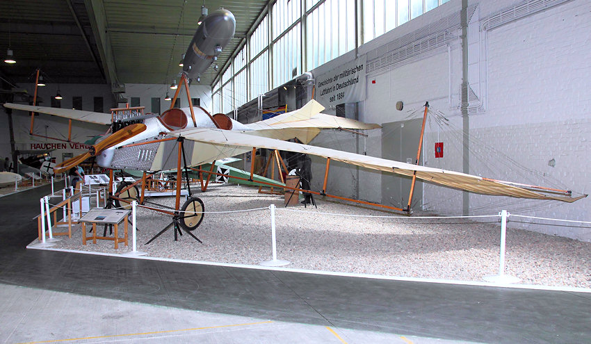 Rumpler Taube: Aufklärungsflugzeug der deutschen Fliegertruppen von 1910