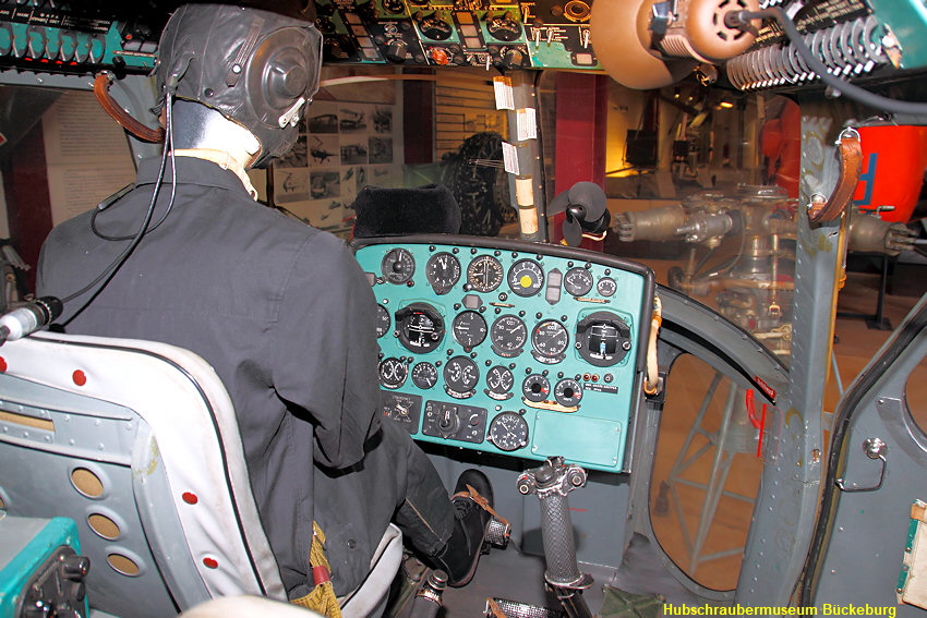 Mil Mi 2 - Cockpit