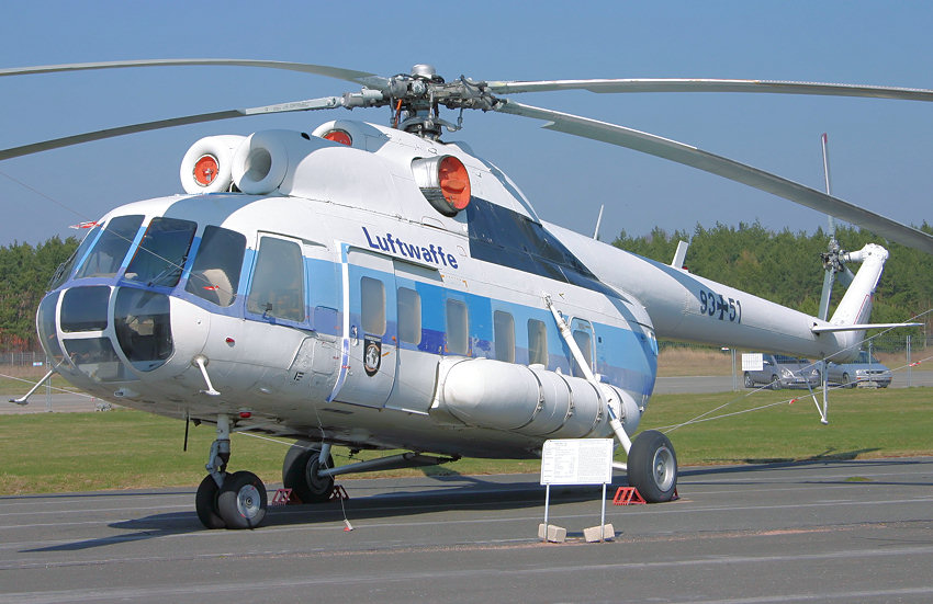 Mil Mi-8 S: Hubschrauber der Flugbereitschaft des BMVg für privilegierte Passagiere (Salonversion)
