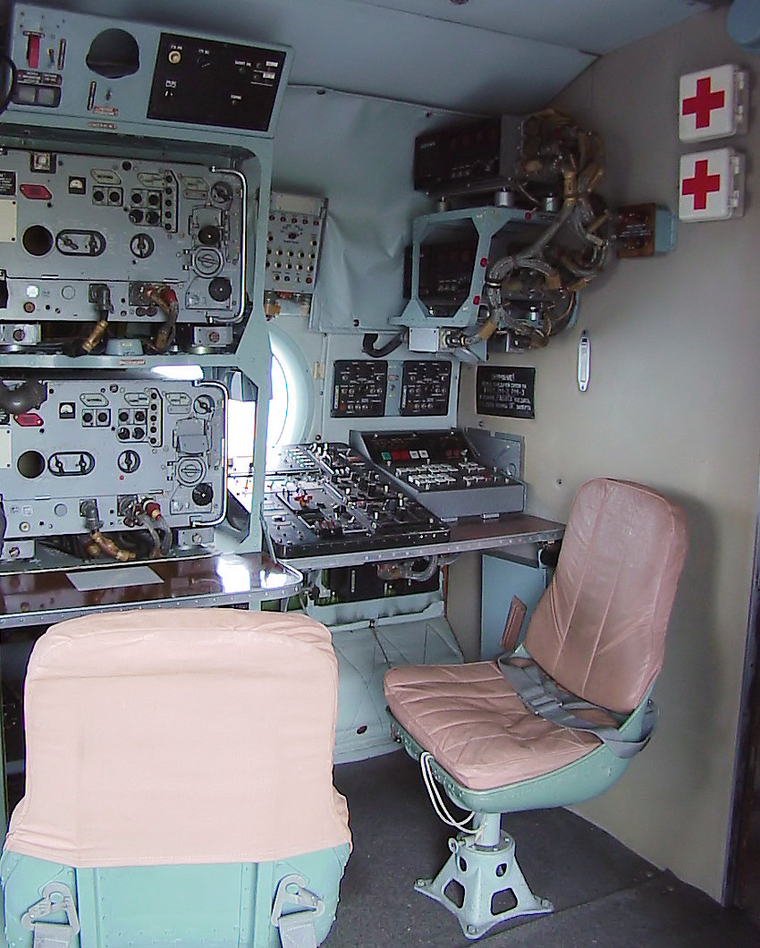 Mil Mi-9 - Ausrüstung