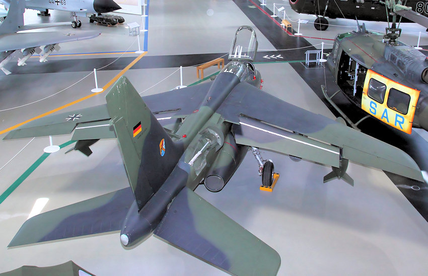 Alpha-Jet, Dassault / Dornier: leichtes Kampfflugzeug und Schulflugzeug