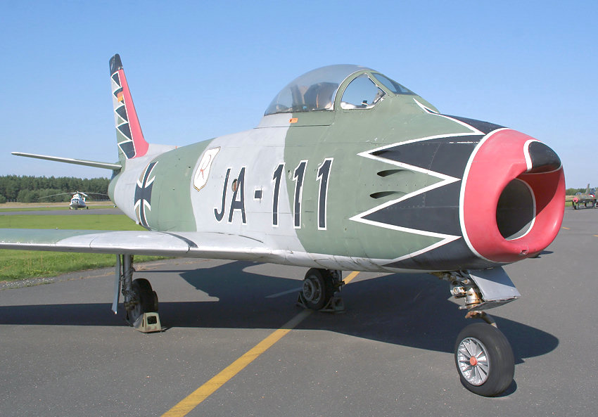 CANADAIR CL-13B SABRE MK.6: Lizenzbau der North American F-86 Sabre als Trainer der dt. Luftwaffe