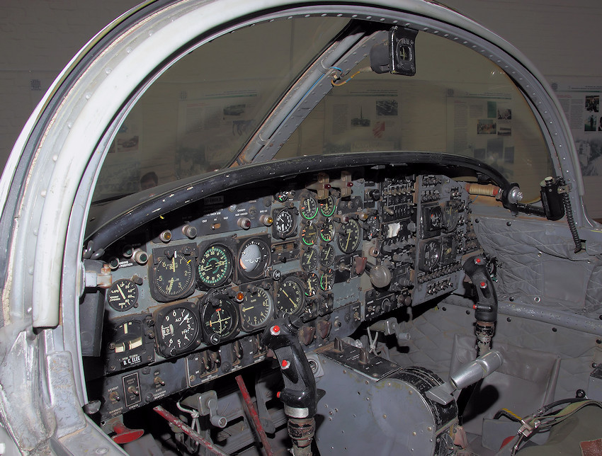 Cessna T-37 Tweet Cockpit