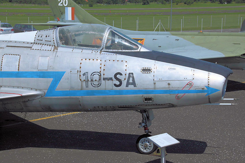 Dassault Super Mystere B.2: das erste serienmäßig eingesetzte europäische Überschallkampfflugzeug